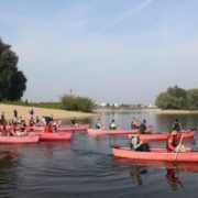 Kanovaren tijdens een bedrijfsuitje in Gelderland